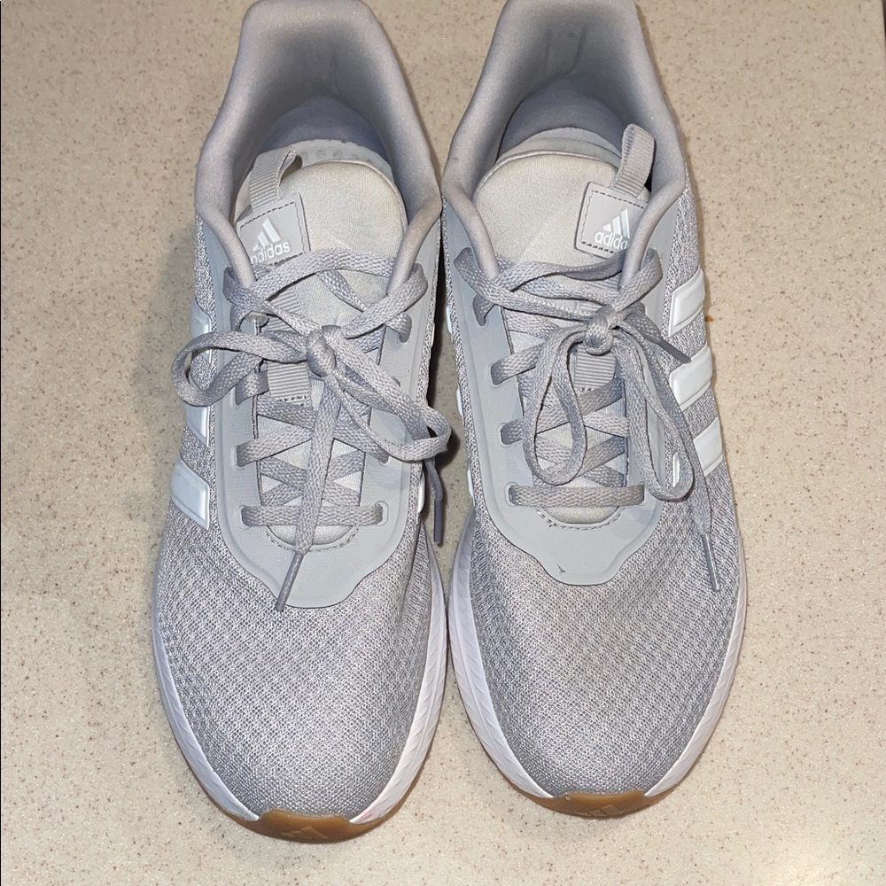 Adidas Men’s Light Gray Sneakers